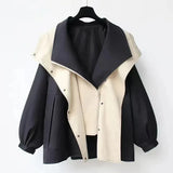 Elegant jacket with protection against bad weather and wind