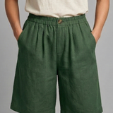 Women’s Shorts with Elastic Waistband and Side Pockets
