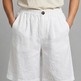 Women’s Shorts with Elastic Waistband and Side Pockets