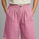 Women’s Shorts with Elastic Waistband and Side Pockets