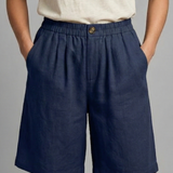 Women’s Shorts with Elastic Waistband and Side Pockets
