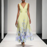 Women's Floral Print V-Neck Maxi Dress - Textured Ruched Bodice