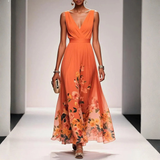 Women's Floral Print V-Neck Maxi Dress - Textured Ruched Bodice