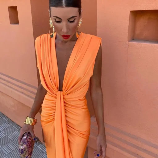 Women's Sleeveless Ruched Maxi Dress - Wedding Guest Dress with Deep V-Neck