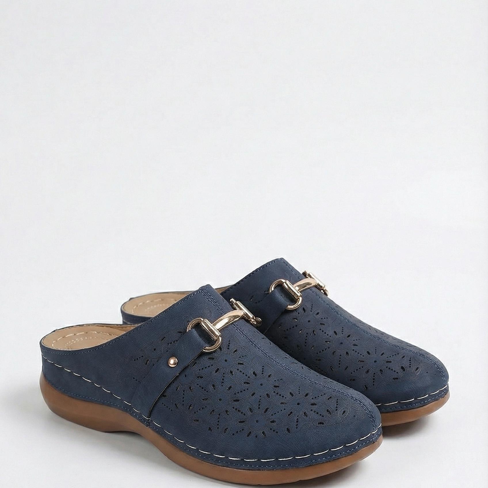 Women Lightweight Outdoor Slippers - Comfortable Design for Summer